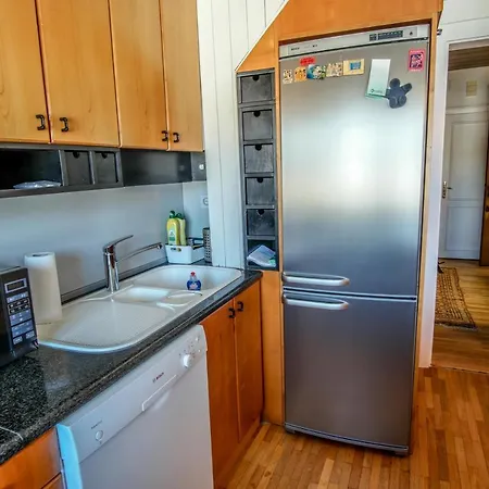 Martys Place With Private Parking Apartment *